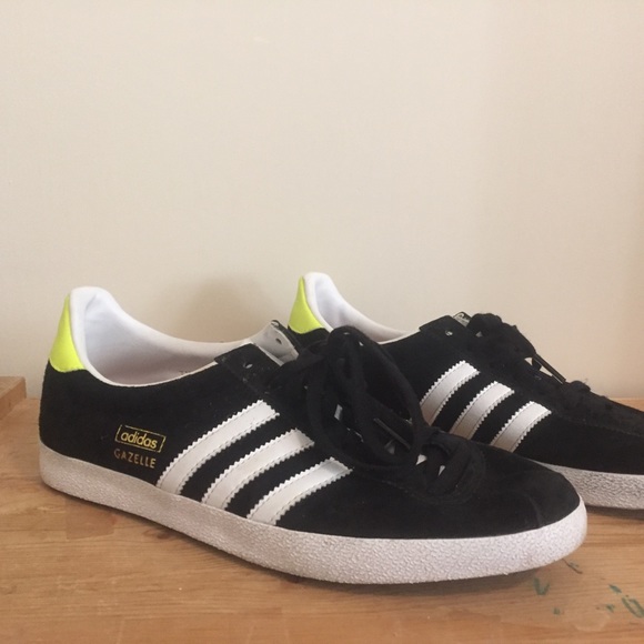 ADIDAS Gazelle - Picture 1 of 2